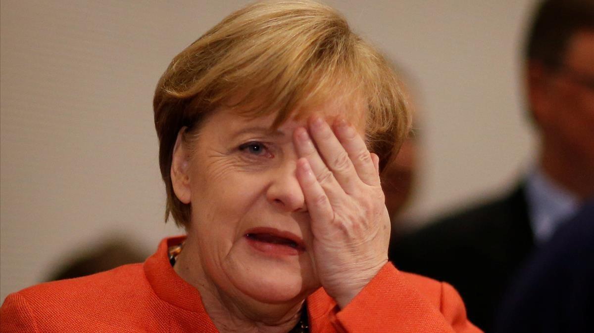 mbenach41025023 german chancellor angela merkel gestures at a cdu csu parlia171120194236