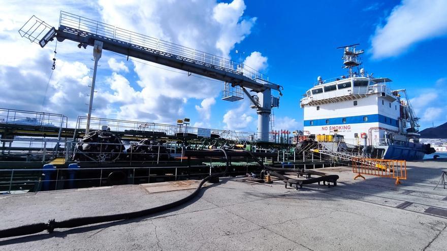 El suministro de combustible se atasca en el Puerto de Las Palmas