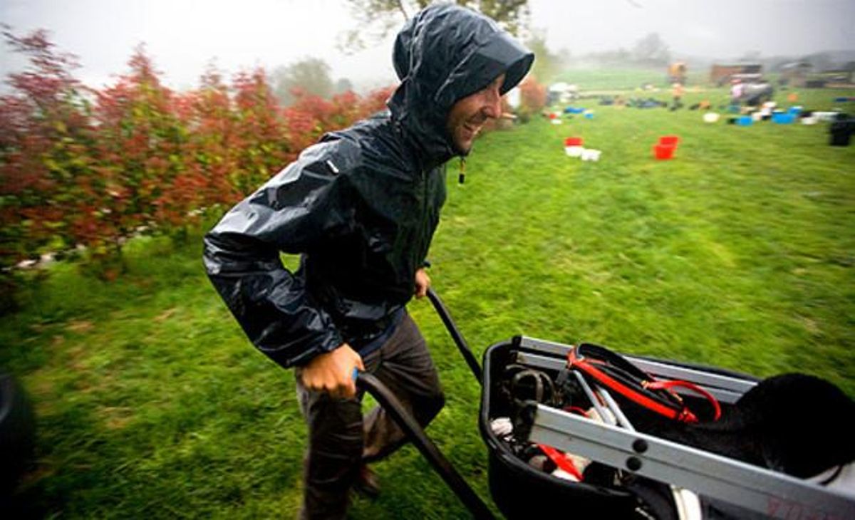 Una pluja intensa va caure sobre els participants poc abans de finalitzar la carrera.
