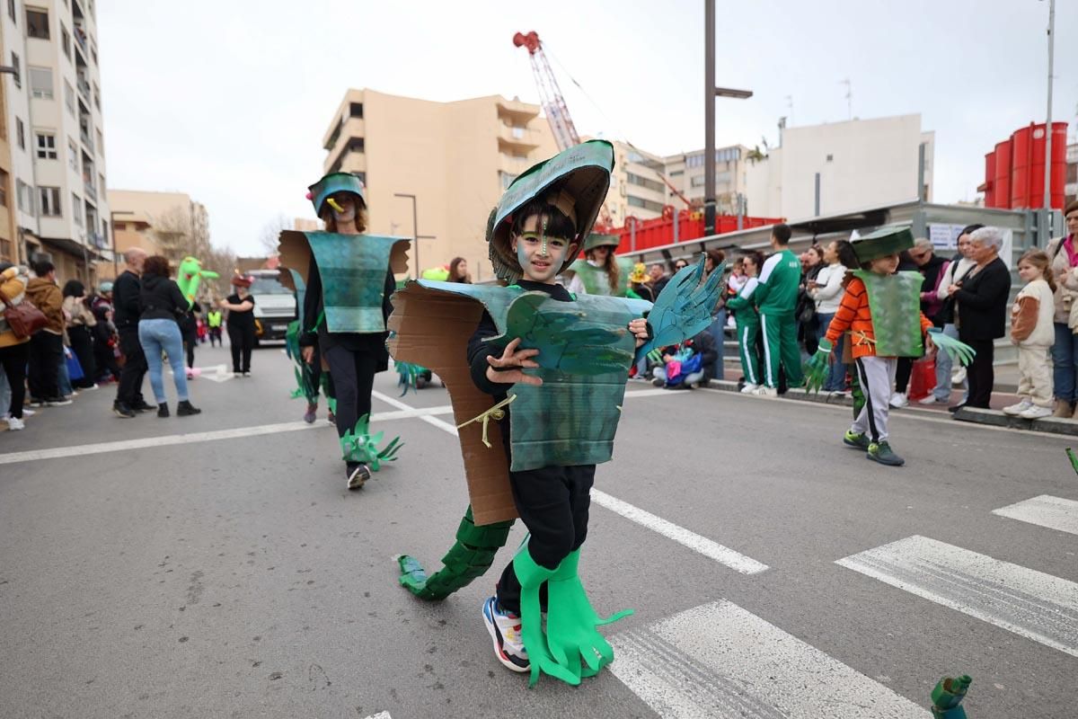Búscate en las imágenes de la rúa de Carnaval de Ibiza