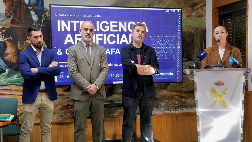 La Guardia Civil de València se forma en ciberseguridad: "En menos de 5 minutos la IA puede clonar la cara y la voz de una persona"