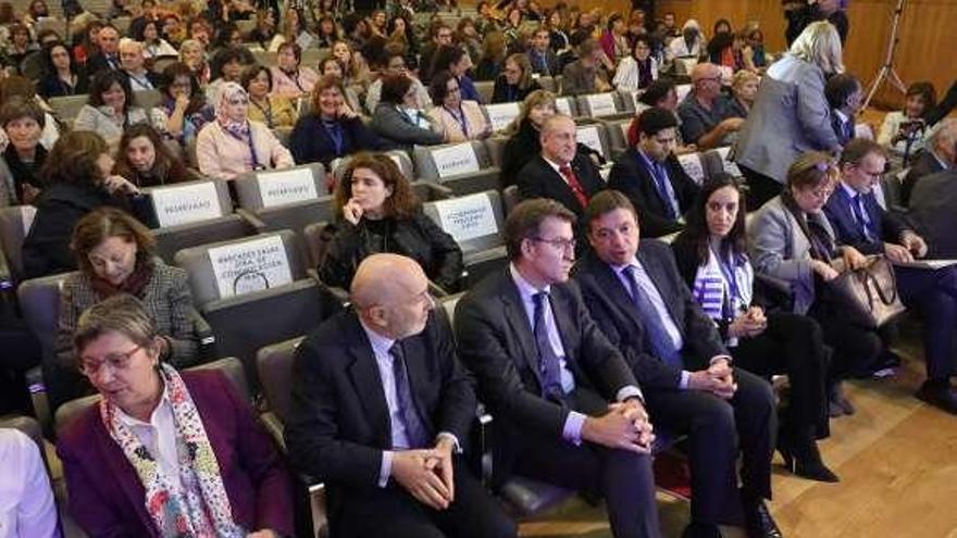 Quintana, Losada, Feijóo y Planas, en primer término, en la inauguración de las jornadas. // Xoán Álvarez