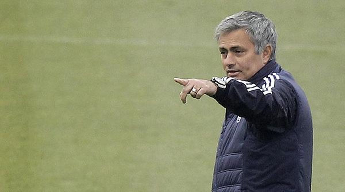 L’entrenador del Madrid al·ludeix a Messi per parlar de Benzema.