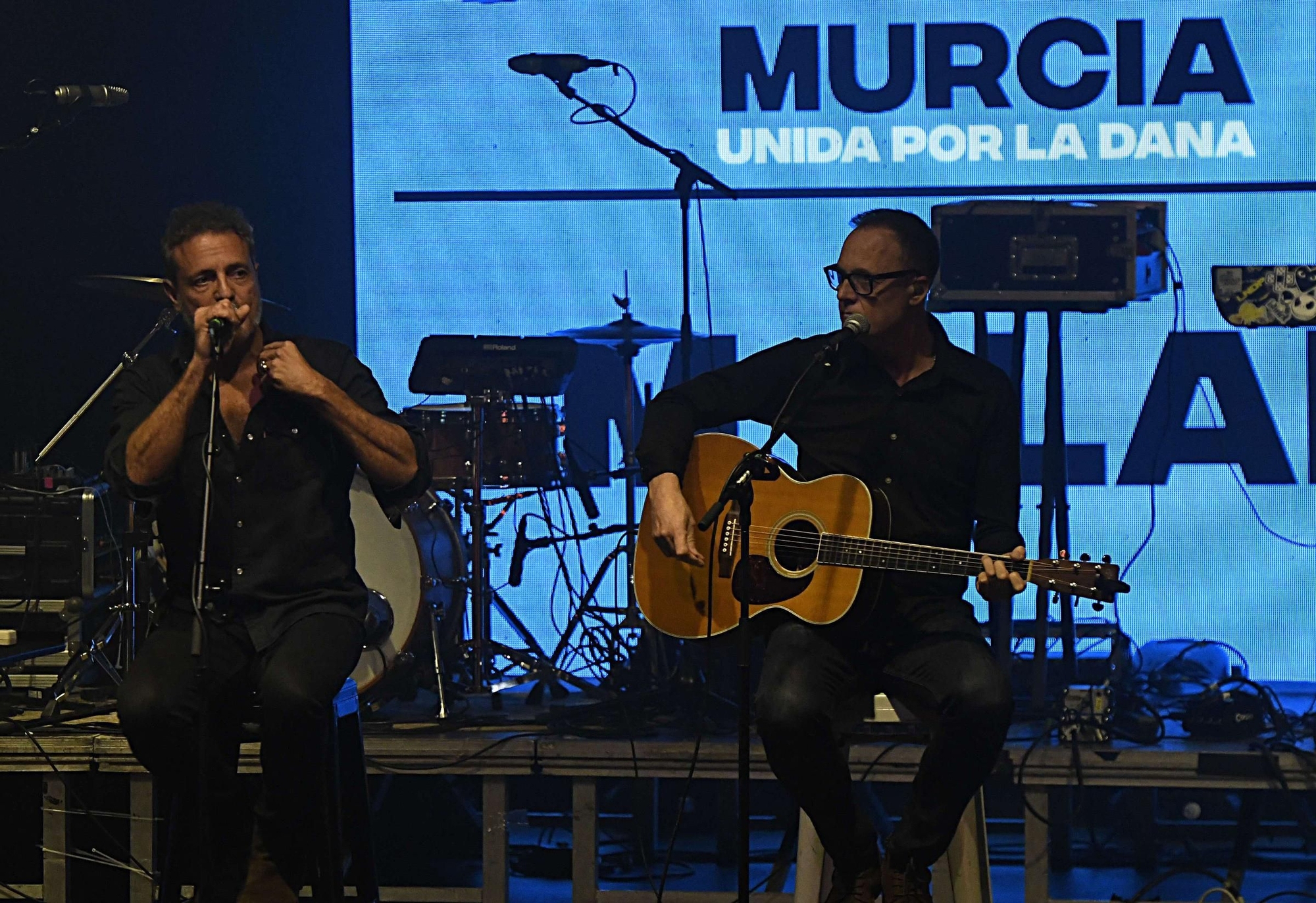 Todas las imágenes del festival solidario ‘Som València’ en Murcia