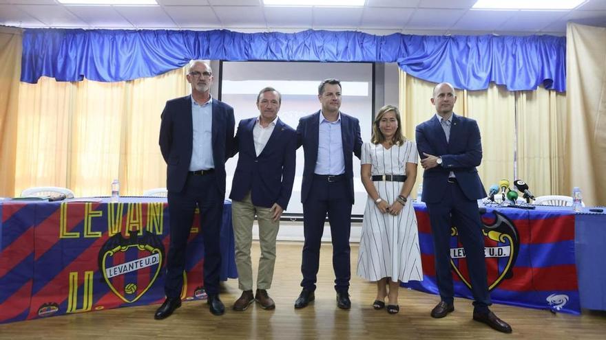 Arranca el acto de presentación de la candidatura de Miguel Ángel Valiente