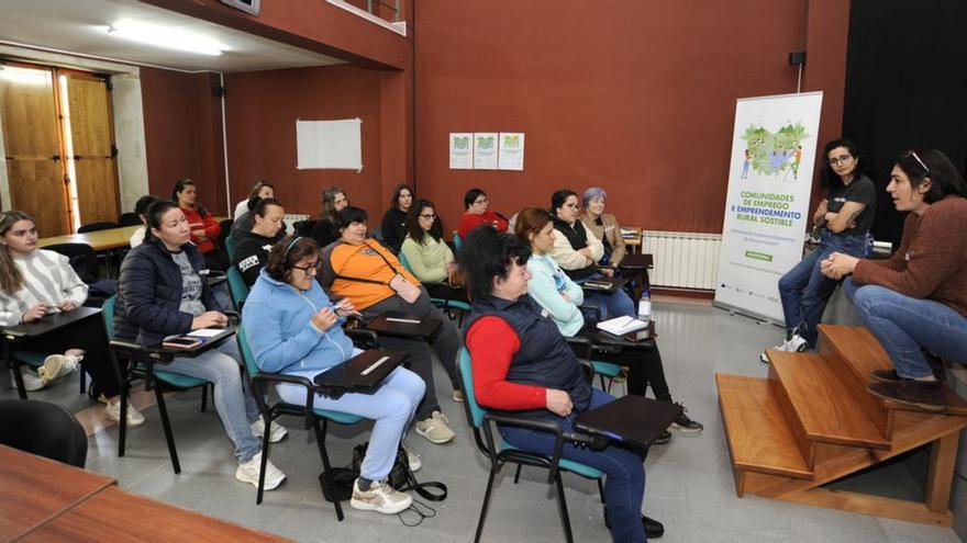 Jornadas para las mujeres que “siembran el cambio”