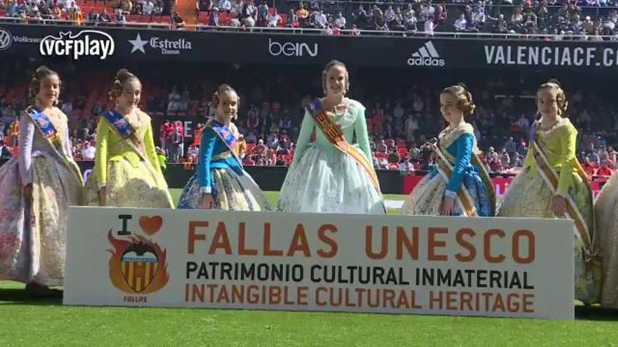 Mestalla homenajeó a las Fallas, Patrimonio Inmaterial Cultural de la Humanidad