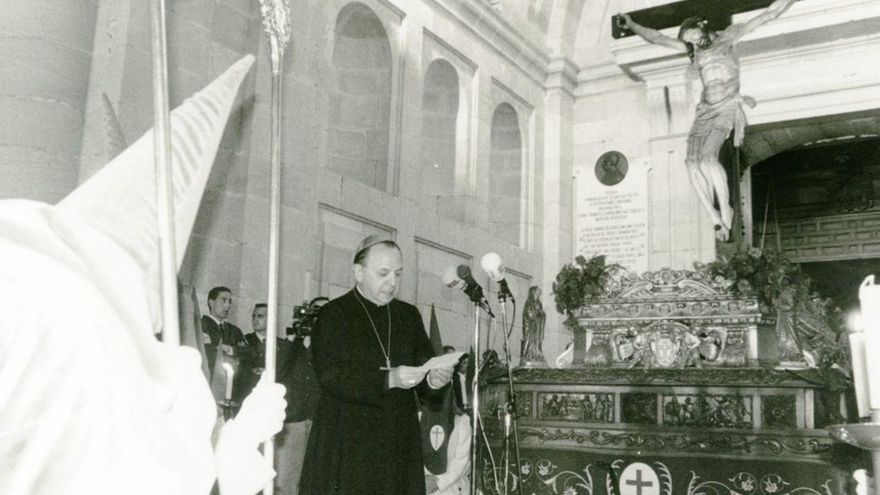Un siglo de fe en silencio