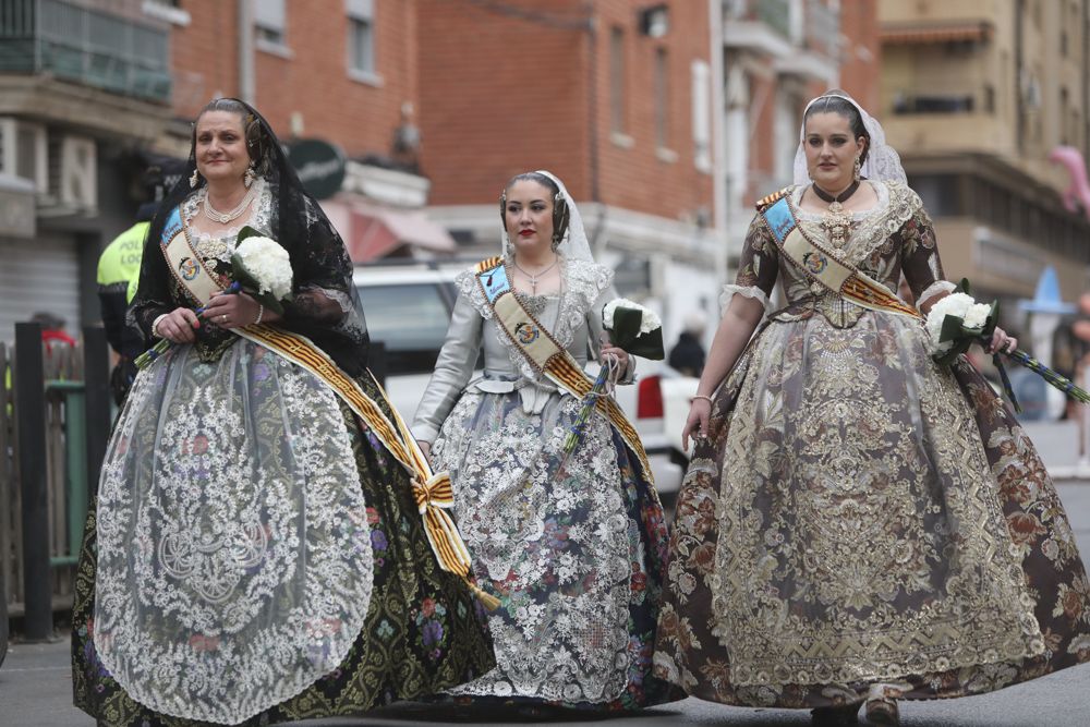 Búscate en la Ofrenda de Sagunt