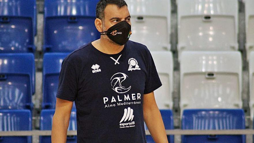 Álex Pérez, ayer durante el entrenamiento en Son Moix.