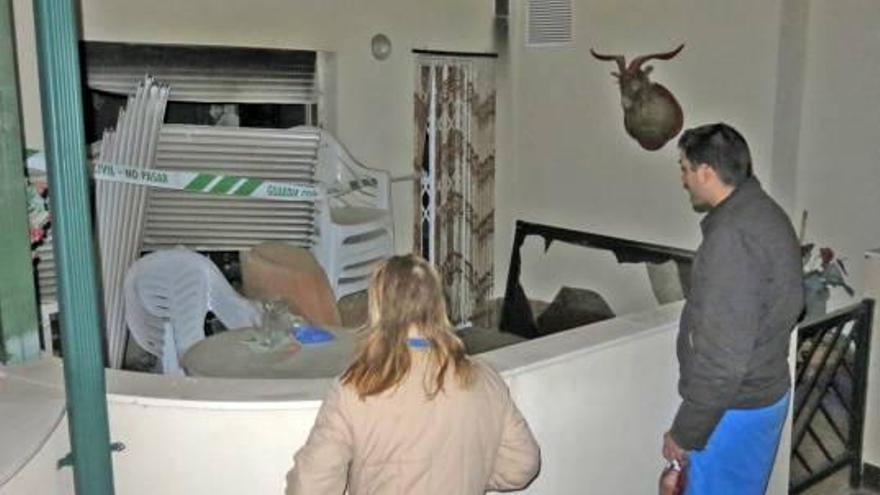 La vivienda donde ocurrieron los hechos está situada en la calle Daya Nueva, de Almoradí.