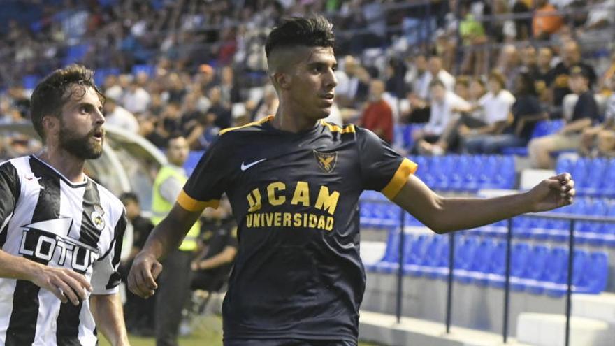 El UCAM renueva al lateral del filial Mounir