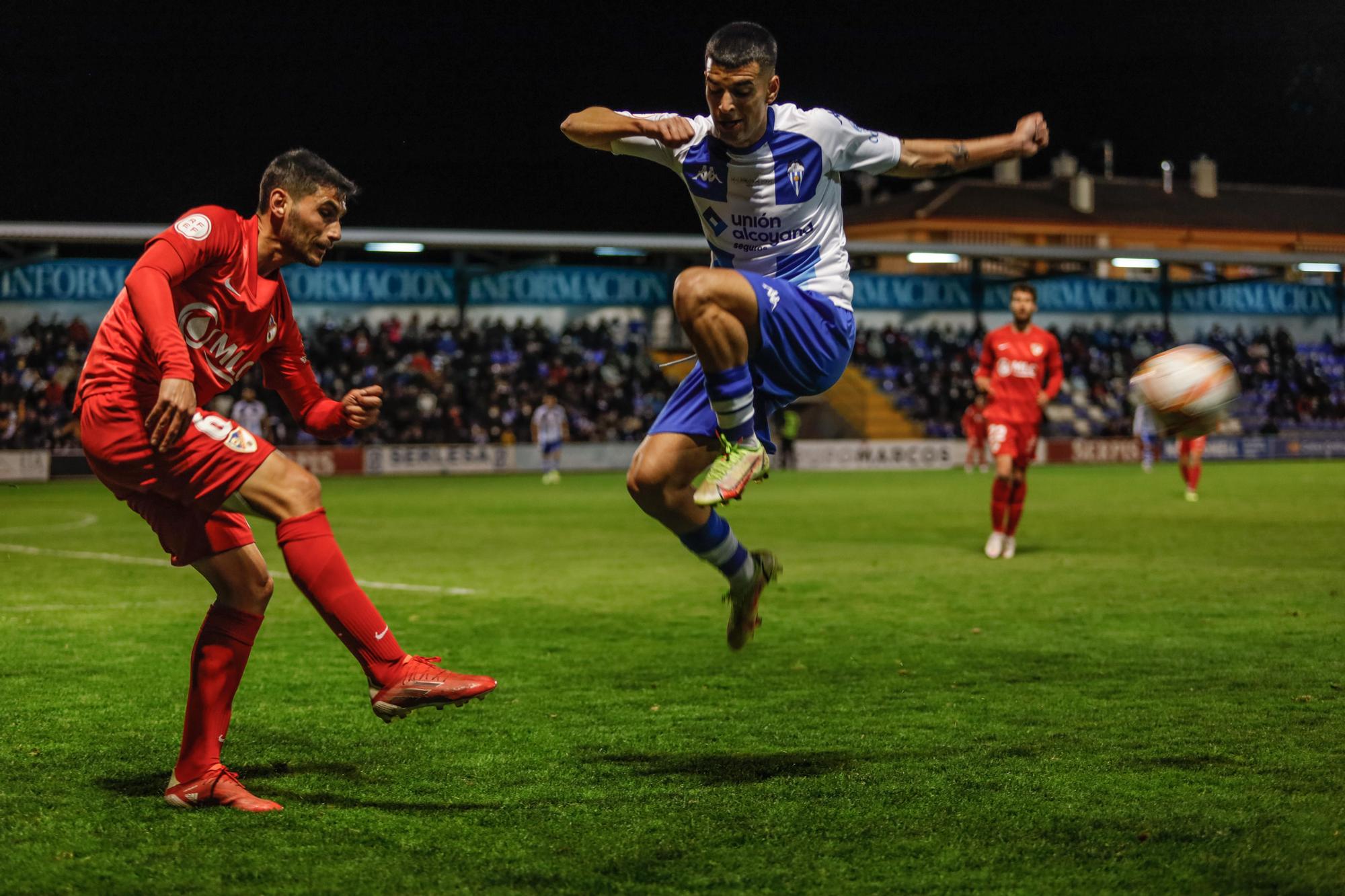 Tercer pinchazo seguido del Alcoyano (0-2)