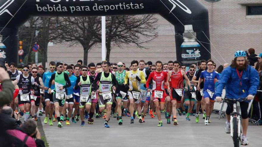 Momento del pistoletazo de salida de la prueba.