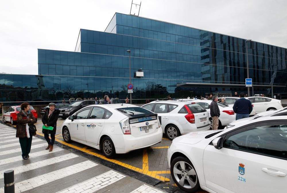 El estreno del nuevo acceso al parking del HUCA