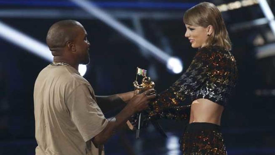 Taylor Swift y Kanye West.