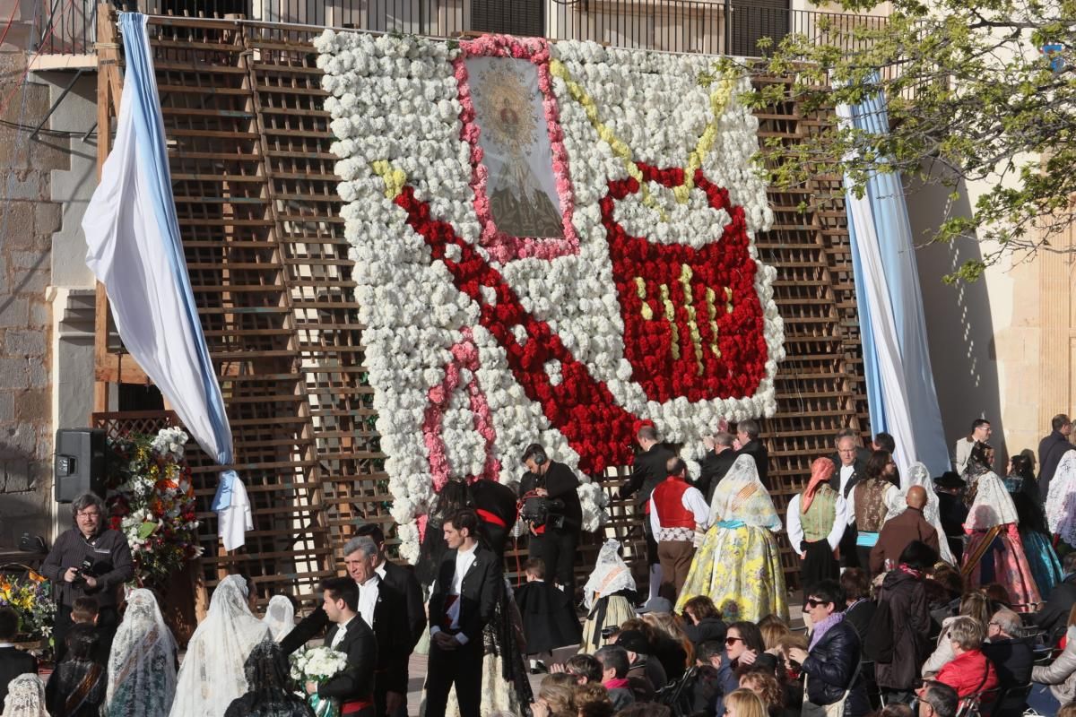 OFRENDA A LA MARE DE DÉU DEL LLEDÓ