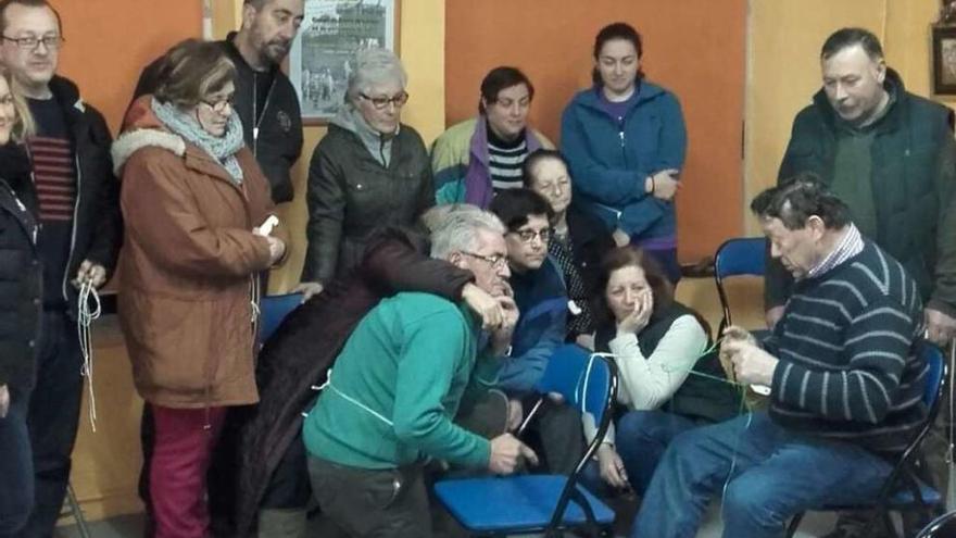 Loimil inicia un curso centrado en los nudos marineros