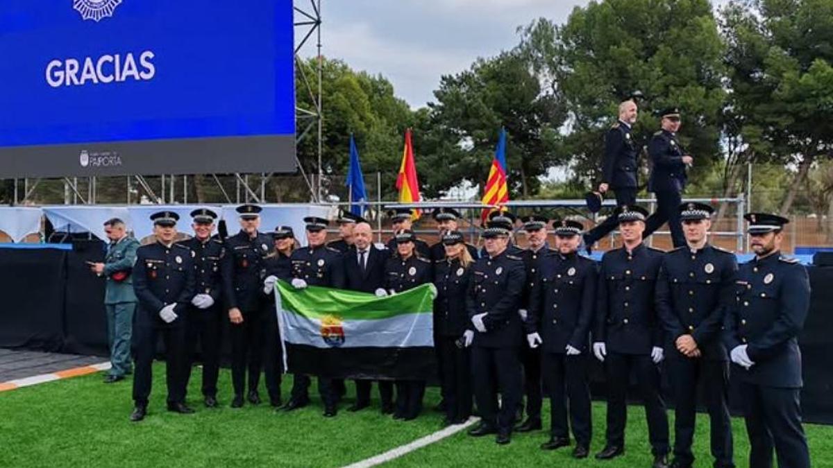 Imagen de los policías en Paiporta.