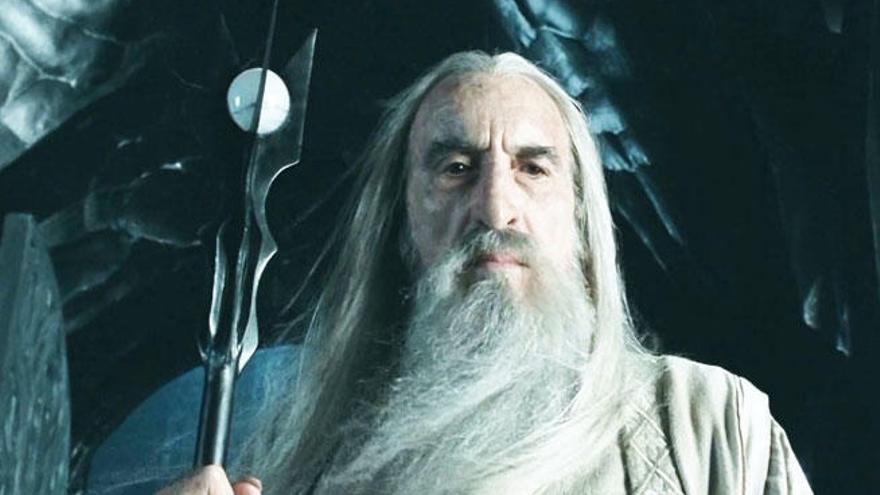 Christopher Lee como el malvado Saruman.