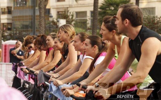 Búscate en la galería de la jornada contra el cáncer en Valencia