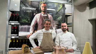 Alta cocina sin salir de casa: pâté en croûte y callos en el nuevo menú del restaurante madrileño Saddle que aterriza en Petramora