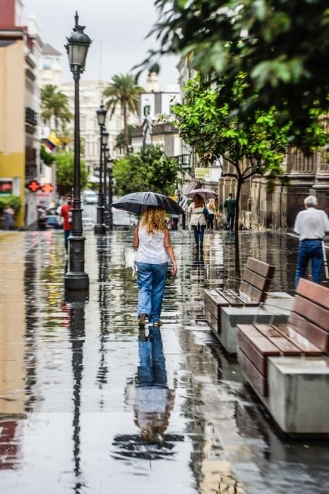 18-10-18. LAS PALMAS DE GRAN CANARIA. LLUVIA ...