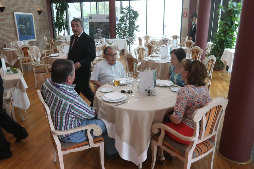 El aula restaurante de la escuela de hostelería de La Cónsula en Málaga  abre al público para la realización de actividades participativas del público en la formación práctica del alumnado