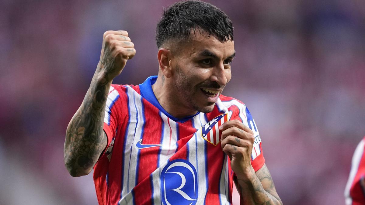Correa celebra su gol contra el Betis.