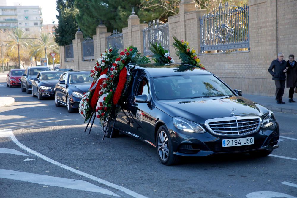 Familiares y amigos despiden a Juan Lladró