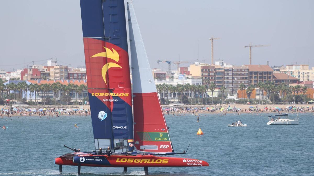 València da alas a los Gallos que encarrilan la clasificación a la final del Spain Grand Prix SailGP