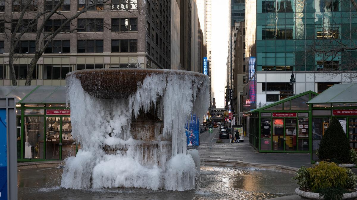 Una fuente helada en Nueva York.