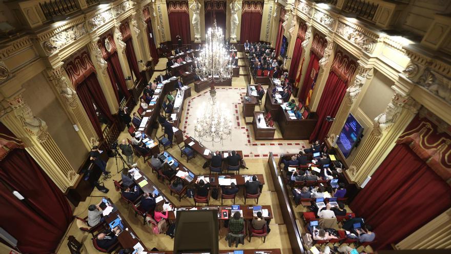 El Consell d’Eivissa abre una consulta pública para adecuar la representación de Ibiza en el Parlament