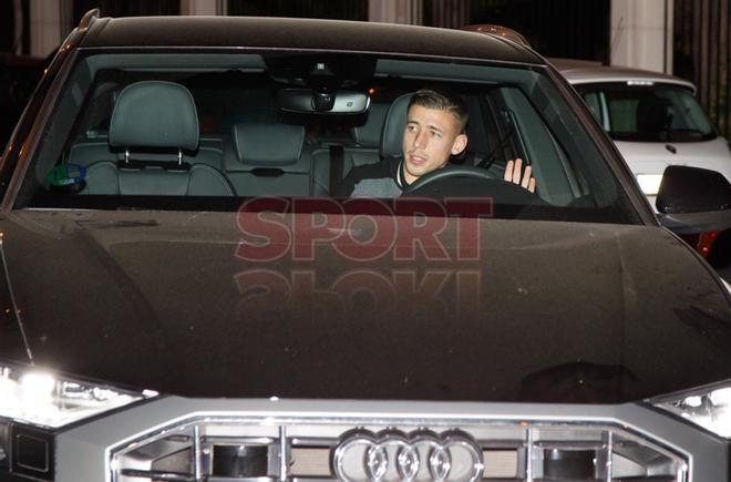 El vestuario blaugrana aprovechó para celebrar la victoria ante el Olympique Lyon, la reunión se celebró en el Hotel Sofía.