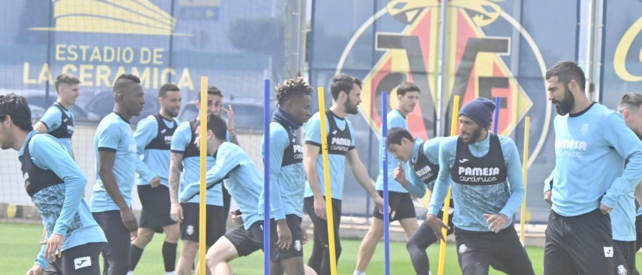 El Villarreal necesita ganar en Vallecas para continuar dependiendo de sí mismo en pos de la Europa League.