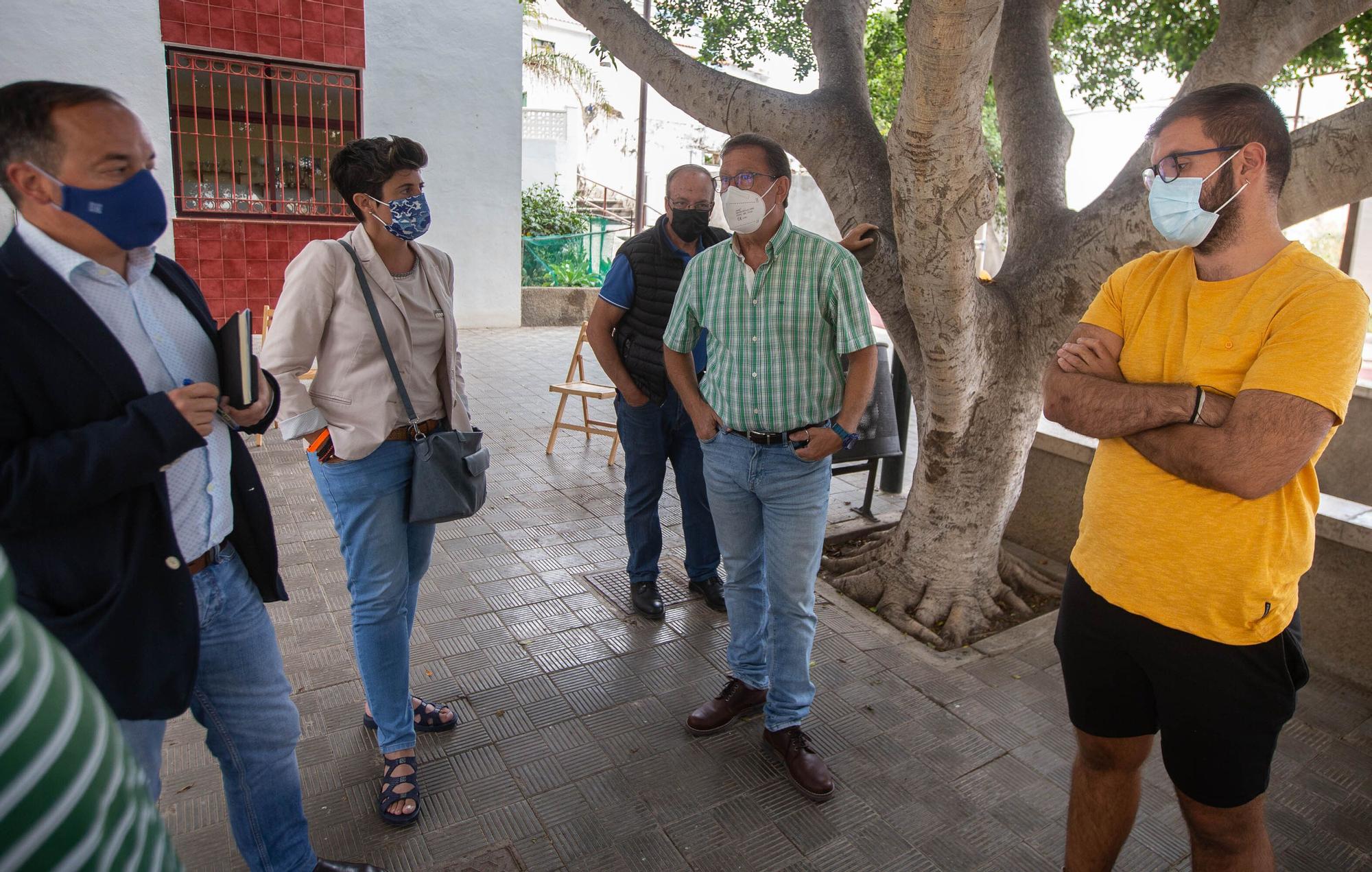 Reunión del Cabildo y Ayuntamiento en Almáciga