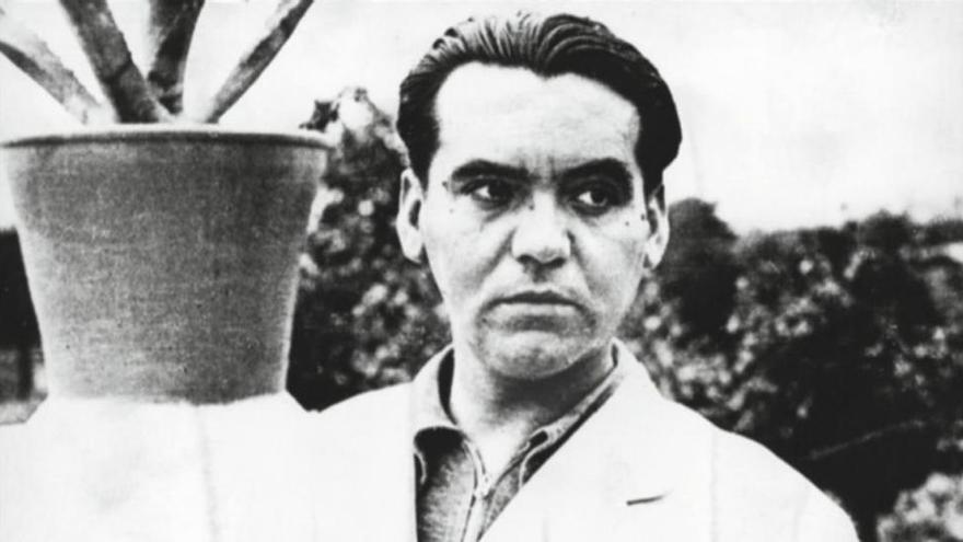 Hallada la fosa de García Lorca sin sus restos