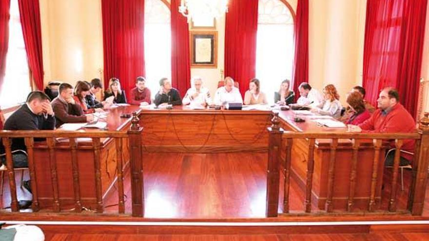 El PP pide que todos los concejales del grupo de gobierno comparezcan para explicar su gestión.