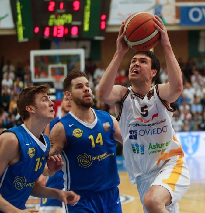 El Oviedo Baloncesto vence al Ourense en Pumarín