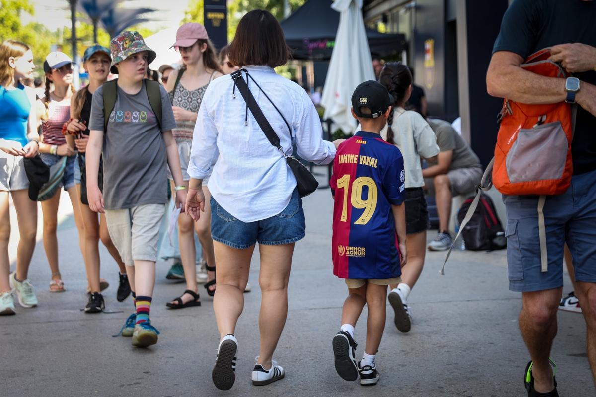 Pasión por Lamine Yamal y la nueva camiseta del Barça Pasión por Lamine Yamal y la nueva camiseta del Barça
