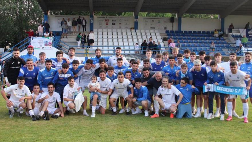 La plantilla de Valga está a dos partidos de hacer historia. | FdV
