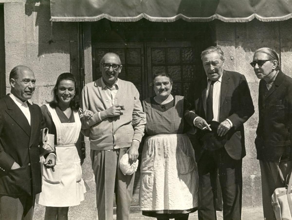 Un chófer, Carmiña, Álvaro Cunqueiro, Doña Carmen, Josep Pla y Torrente Ballester.