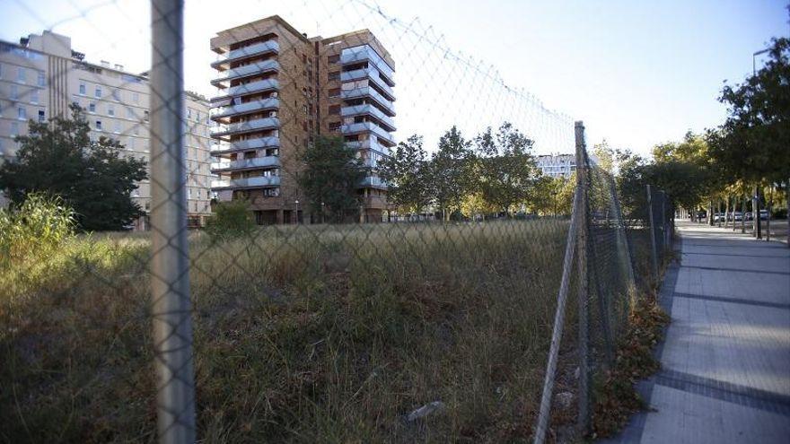 En este solar del barrio Jesús es donde se está construyendo el centro de salud.