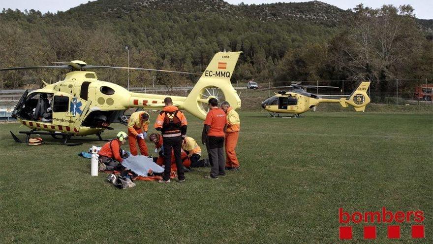 El transfer del ferit a l&#039;helicòpter s&#039;ha pogut fer en un camp.