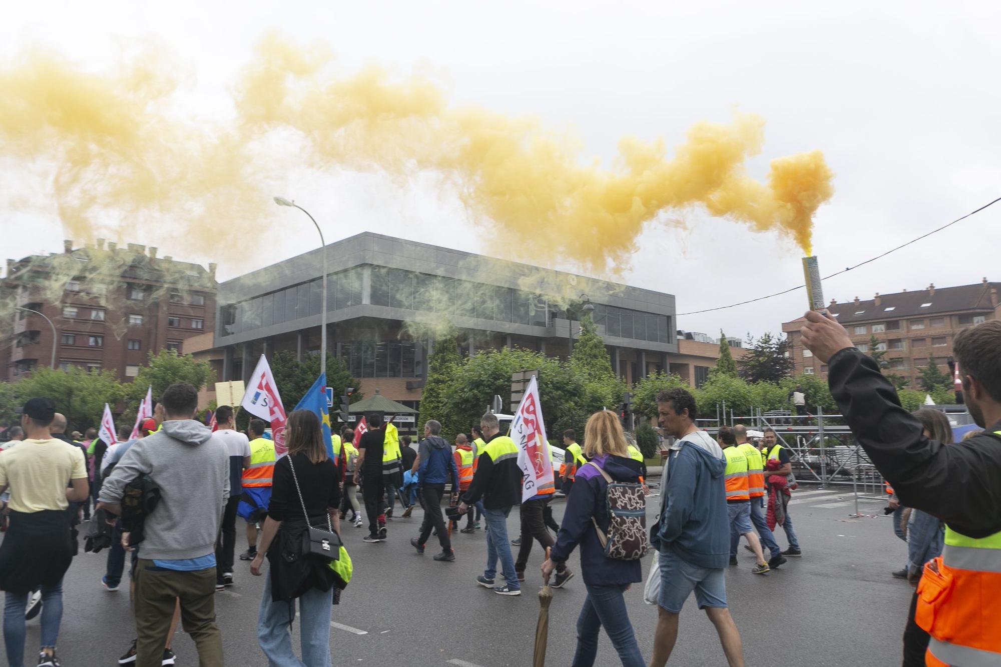 EN IMÁGENES: así transcurrió la marcha de los trabajadores de Saint-Gobain