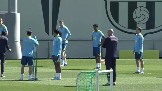 Último entrenamiento del Barça antes del choque liguero contra el Atlético