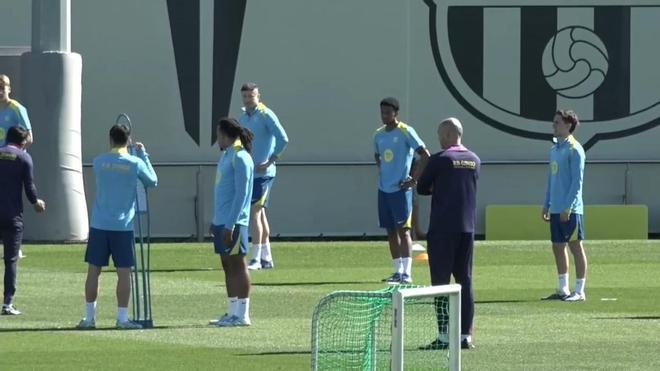 Último entrenamiento del Barça antes del choque liguero contra el Atlético