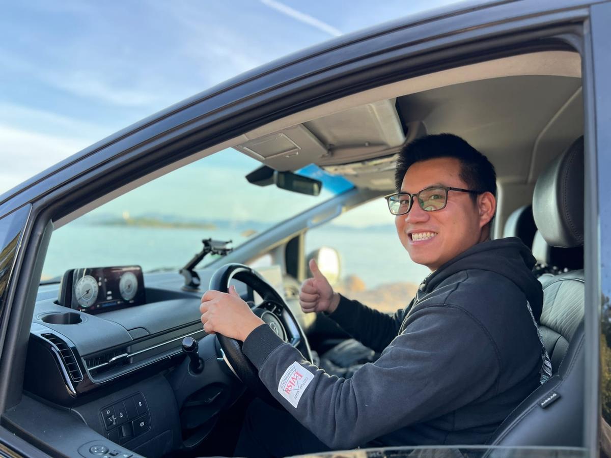 Shuoyan Luo trabaja como chofer para los turistas chinos que vienen a Mallorca.