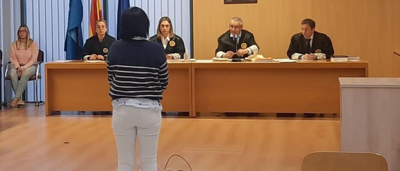 Absuelta la gijonesa acusada de quitarle más de 6.500 euros a su madre