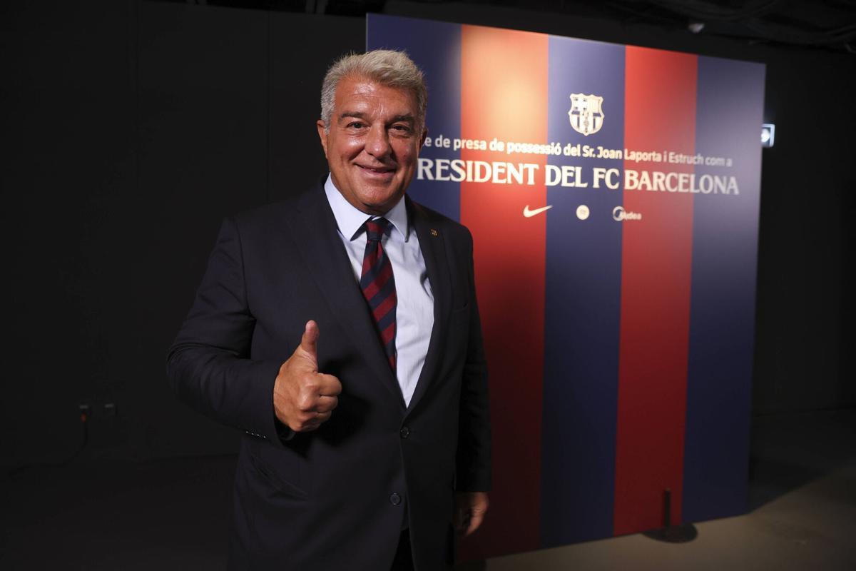 Joan Laporta, en la Sala París, donde aceptó algunas preguntas de los periodistas.